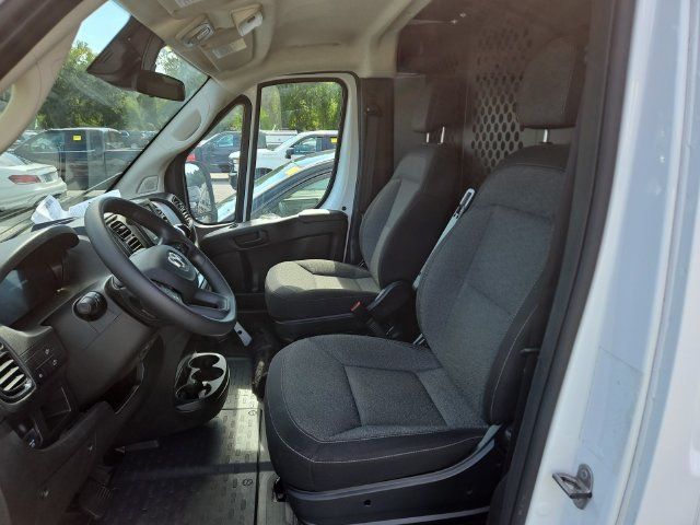 Used 2025 RAM ProMaster 2500 w/ U-Haul Equipment Group FWD image 10