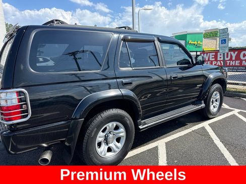 Used 2002 Toyota 4Runner SR5 AWD/4WD image 4