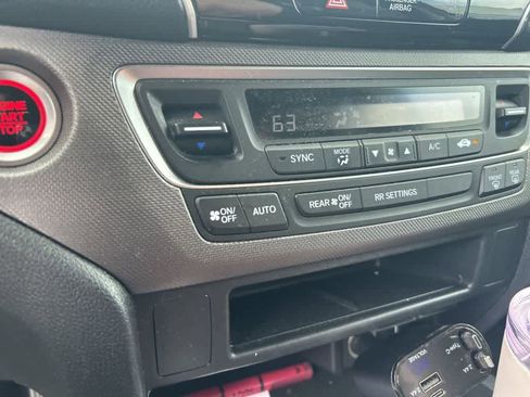 Used 2021 Honda Ridgeline Sport image 9