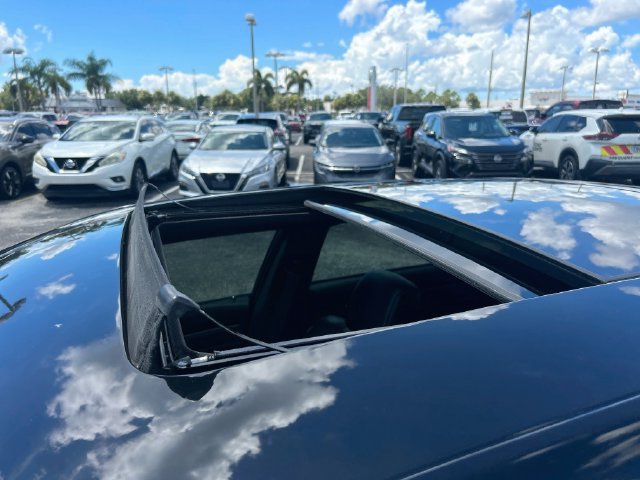 Used 2022 Chrysler 300 S RWD image 19