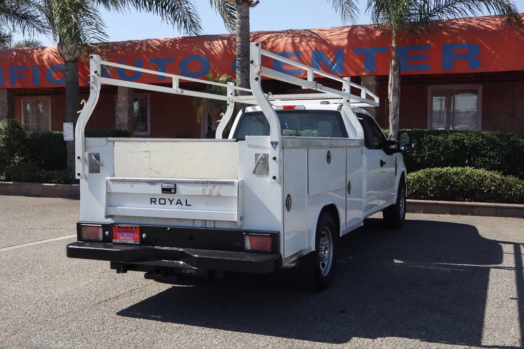 Used 2022 Ford F350 XL w/ Power Equipment Group RWD image 9