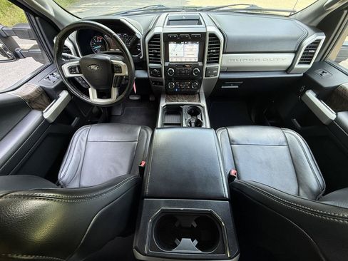 Used 2019 Ford F350 Lariat w/ Chrome Package AWD/4WD image 21