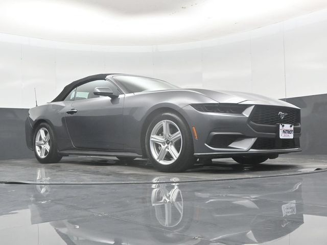 Used 2026 Ford Mustang Premium RWD image 46