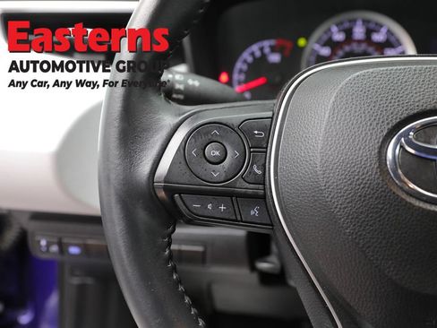Used 2022 Toyota Corolla SE FWD image 14