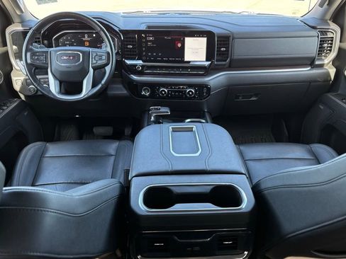 Used 2022 GMC Sierra 1500 SLT w/ SLT Convenience Package RWD image 9