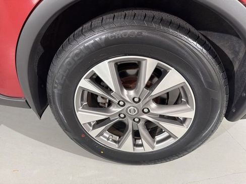 Used 2015 Nissan Murano S image 9