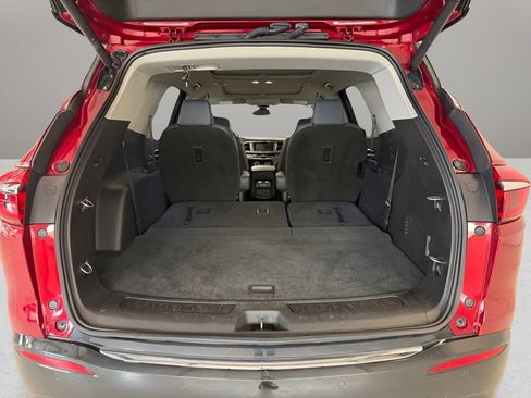 Used 2019 Buick Enclave Essence AWD/4WD image 14