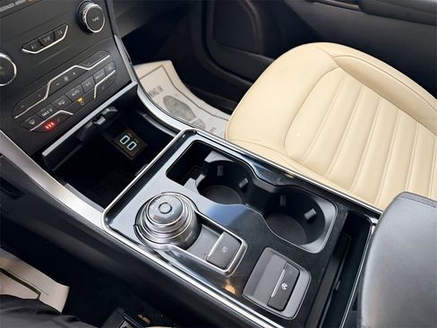 Used 2020 Ford Edge SEL w/ Convenience Package image 20