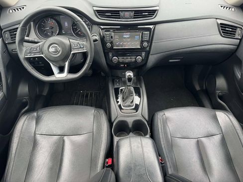 Used 2020 Nissan Rogue SL w/ Premium Package AWD/4WD image 11