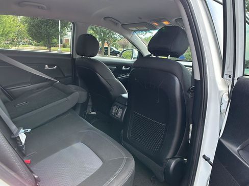 Used 2016 Kia Sportage LX AWD/4WD image 20