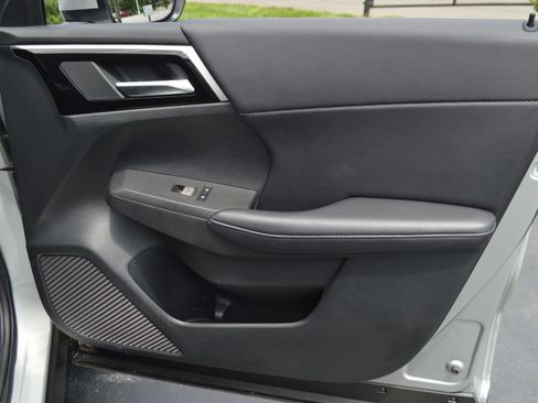 Used 2024 Mitsubishi Outlander SE FWD image 39