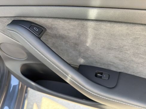 Used 2023 Tesla Model 3 Standard Range RWD image 46