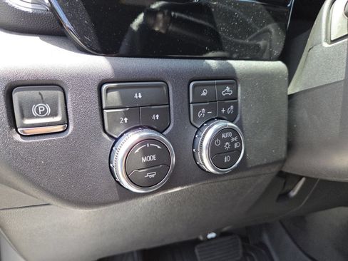 New 2026 GMC Sierra 3500 SLE AWD/4WD image 4