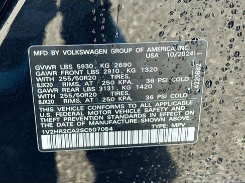 Used 2025 Volkswagen Atlas SE AWD/4WD image 41