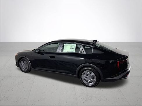 New 2026 Kia K4 FWD image 8
