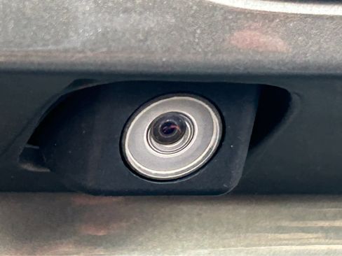 Used 2013 Toyota Sienna XLE image 10