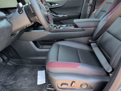 New 2026 Chevrolet Equinox RS w/ Convenience Package III FWD image 12