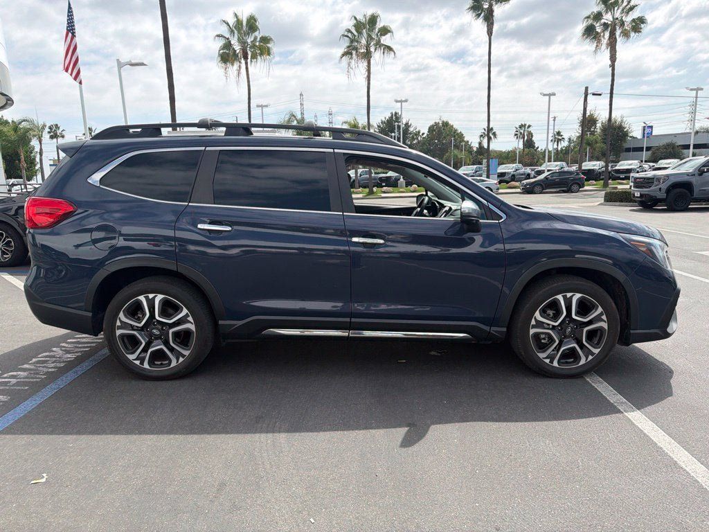 Used 2023 Subaru Ascent Touring AWD/4WD image 5