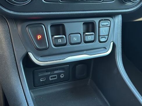 Used 2018 GMC Terrain Denali w/ Advanced Safety Package image 30