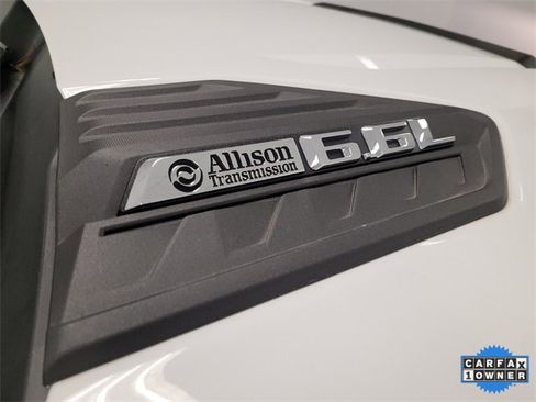 Used 2025 Chevrolet Silverado 2500 Custom w/ Custom Value Package image 12