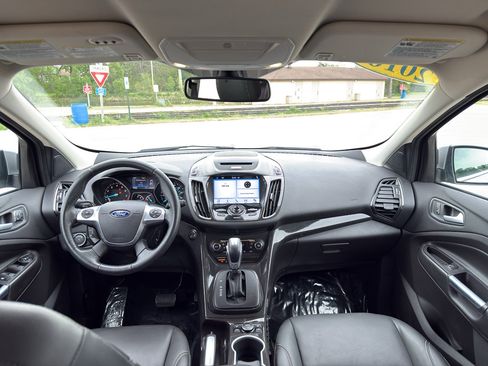 Used 2016 Ford Escape Titanium AWD/4WD image 46