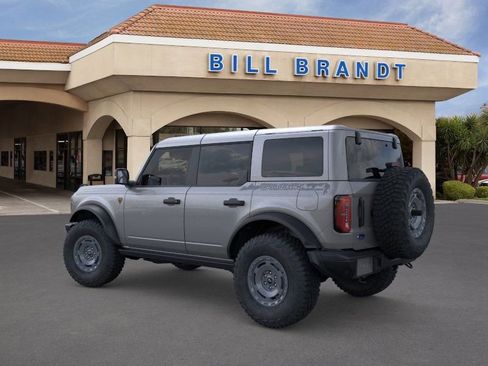 New 2025 Ford Bronco Badlands image 5