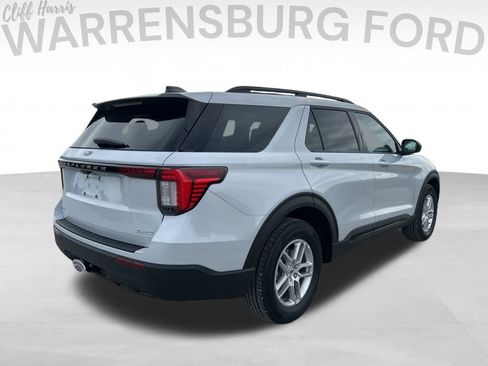 New 2026 Ford Explorer Active image 7