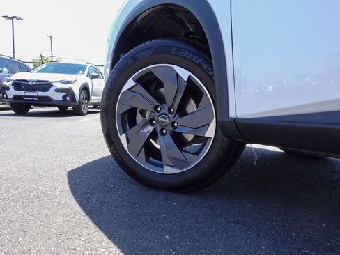 Used 2024 Nissan Rogue SV FWD image 8