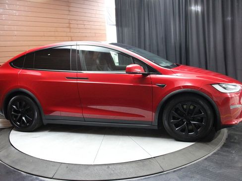 Used 2023 Tesla Model X image 16