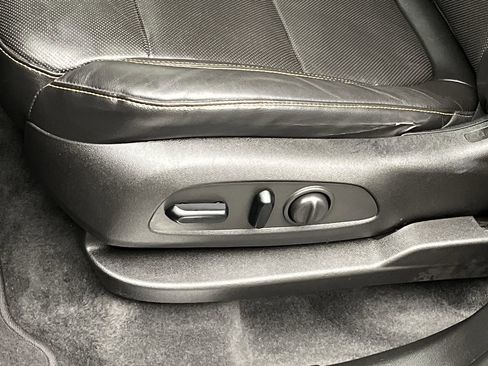 Used 2018 Chevrolet Traverse Premier image 11