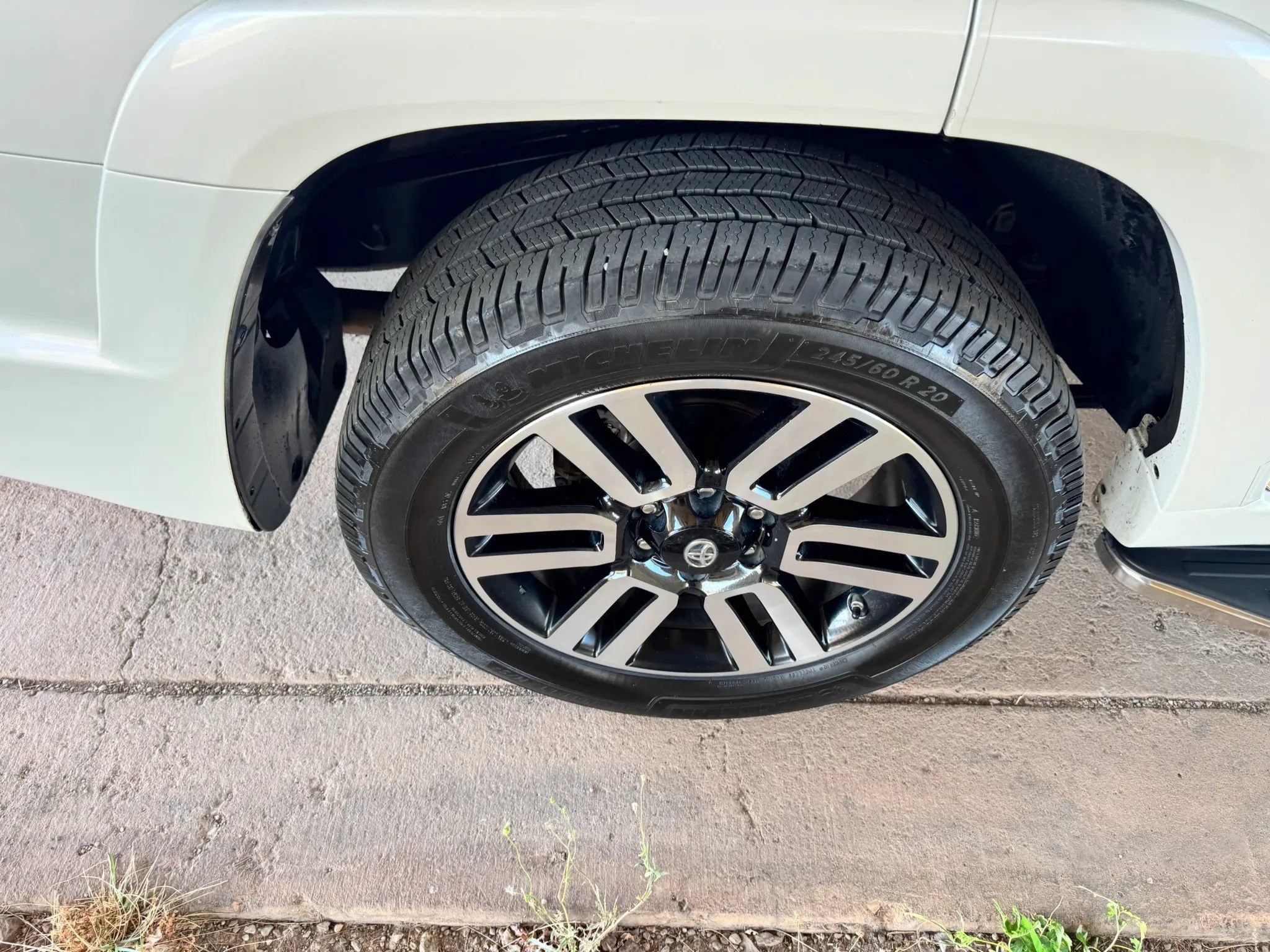 Used 2018 Toyota 4Runner Limited RWD image 30