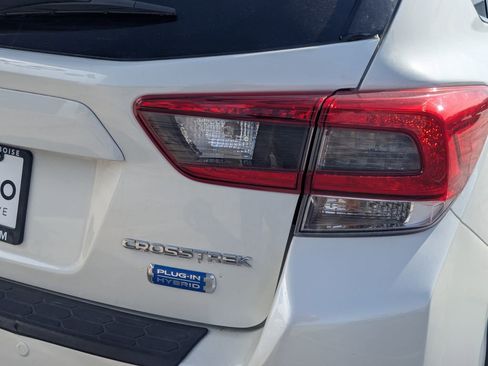 Used 2020 Subaru Crosstrek Hybrid w/ Moonroof Package w/Navigation image 5