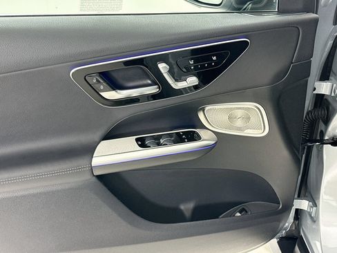 New 2026 Mercedes-Benz GLC 300 image 19