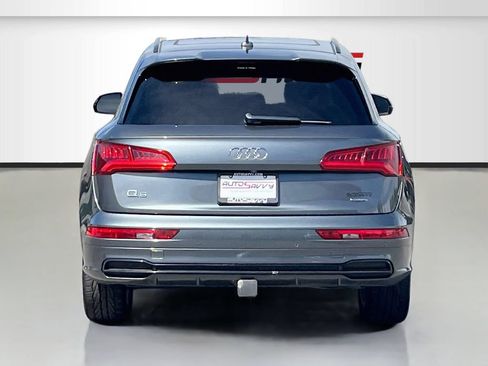 Used 2020 Audi Q5 2.0T Titanium Premium Plus w/ Premium Plus Package AWD/4WD image 6