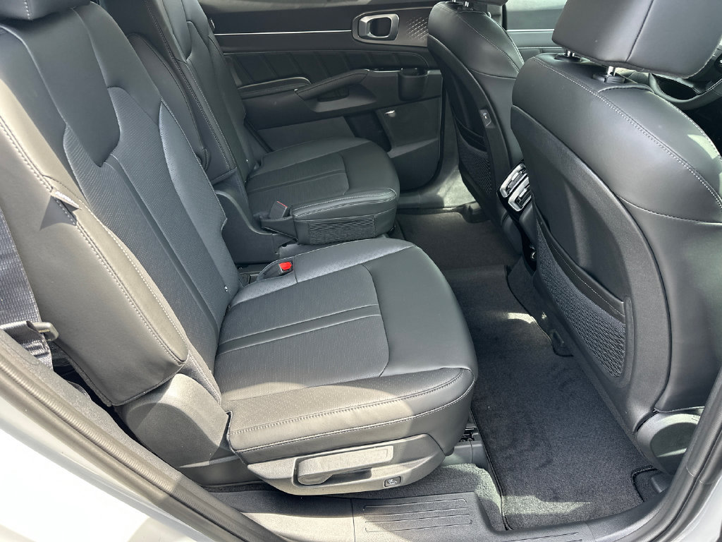 New 2026 Kia Sorento SX FWD image 15