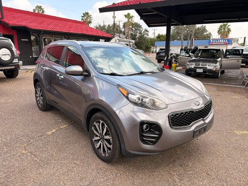 Used 2017 Kia Sportage EX AWD/4WD image 8