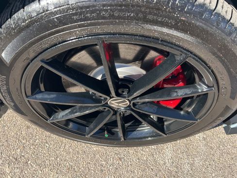 Used 2025 Volkswagen Jetta GLI Autobahn image 35