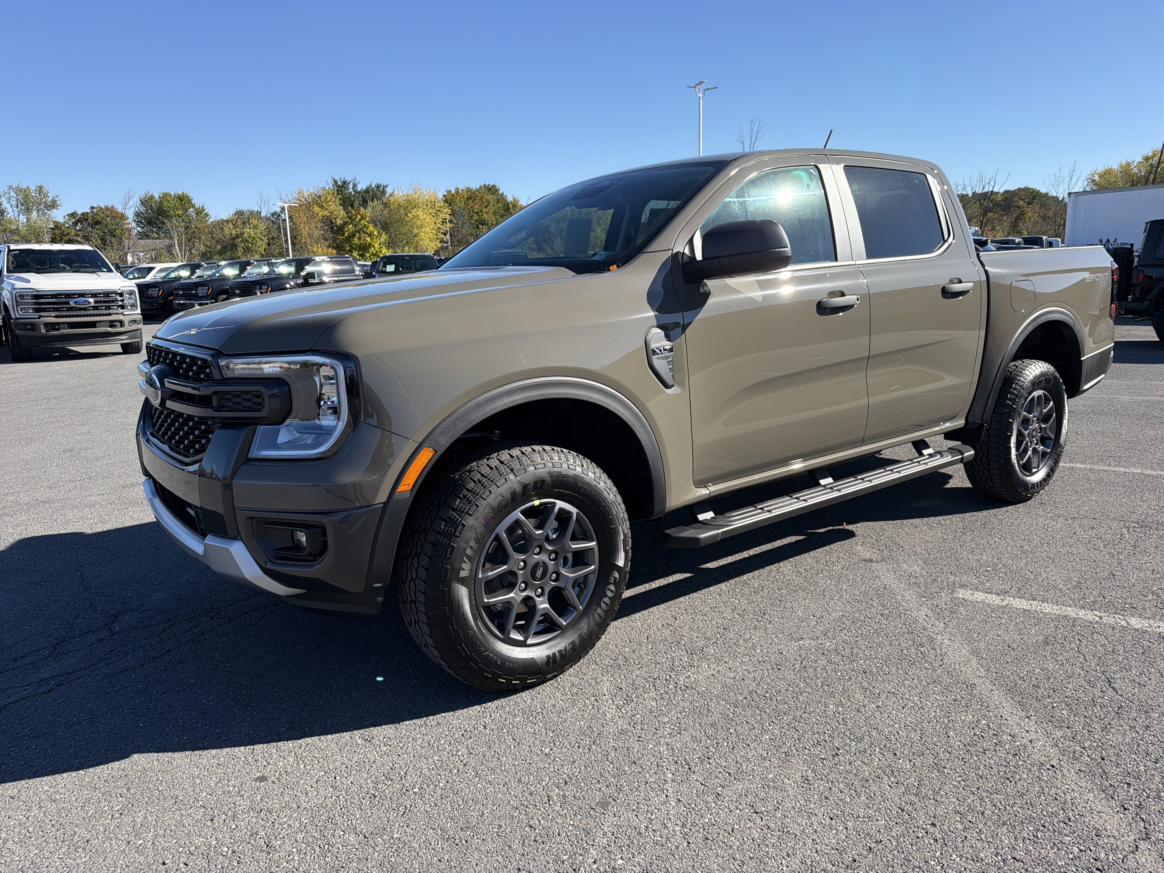 New 2026 Ford Ranger XLT w/ Equipment Group 301A High AWD/4WD image 8