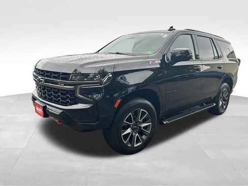 Used 2022 Chevrolet Tahoe Z71 w/ Luxury Package image 2