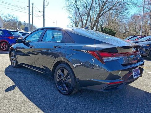 Certified 2023 Hyundai Elantra SEL FWD image 21