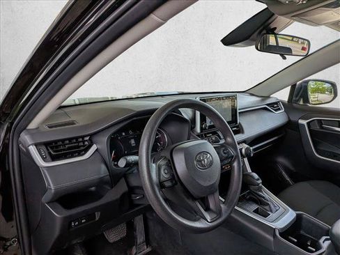 Certified 2025 Toyota RAV4 XLE AWD/4WD image 9