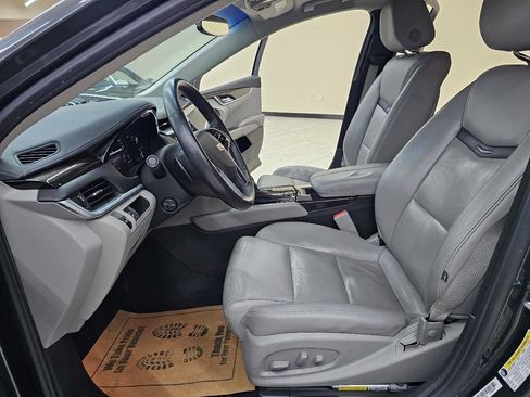Used 2017 Cadillac XTS Luxury FWD image 16
