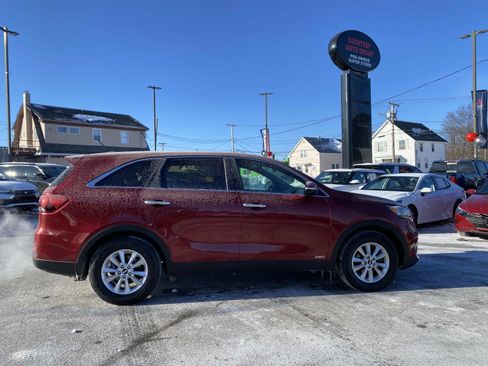 Used 2019 Kia Sorento AWD image 6