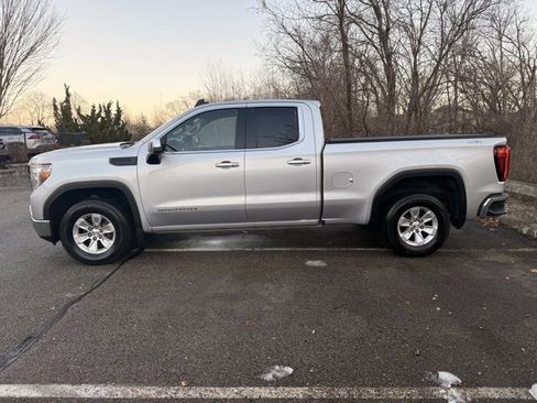 Used 2019 GMC Sierra 1500 SLE w/ SLE Value Package image 9