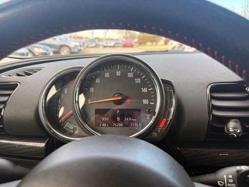 Used 2020 MINI Cooper Clubman S w/ Premium Package image 33