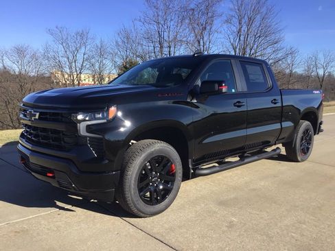 New 2026 Chevrolet Silverado 1500 RST w/ Redline Edition image 3