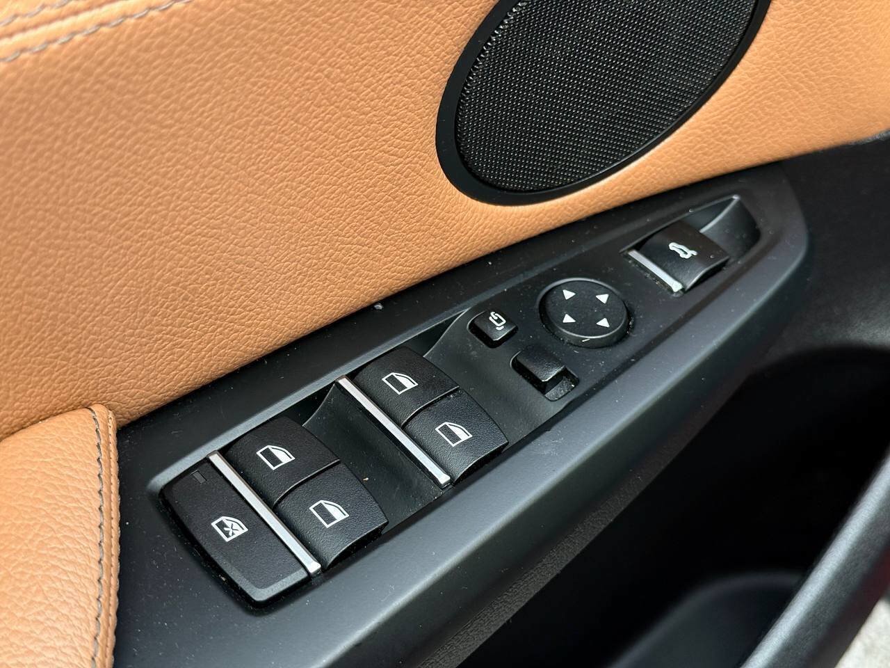 Used 2017 BMW X3 sDrive28i RWD image 14