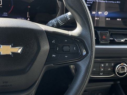 Used 2025 Chevrolet TrailBlazer LT image 14