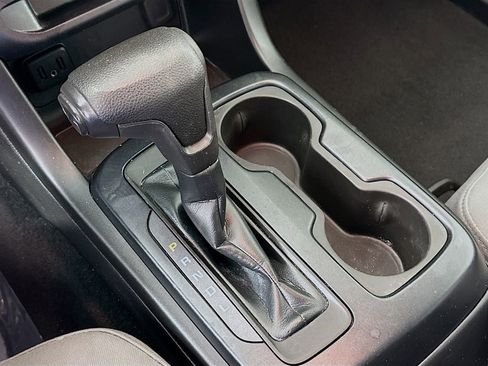 Used 2019 GMC Canyon 2WD Crew Cab w/ Convenience Package image 21