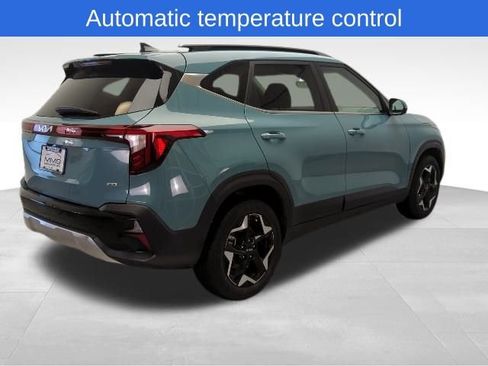 Used 2024 Kia Seltos EX image 6